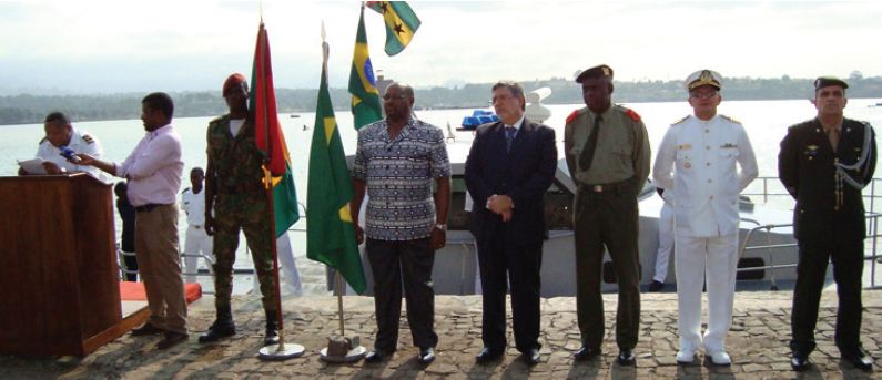 Defesa doa lancha de patrulha para Guarda Costeira de São Tomé e Príncipe